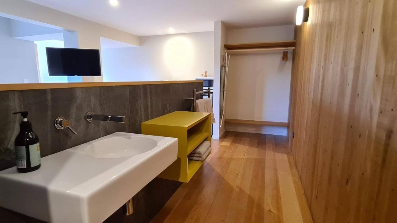 Kowhai Studio -Private Opposite Golf Course In Central واناكا المظهر الخارجي الصورة